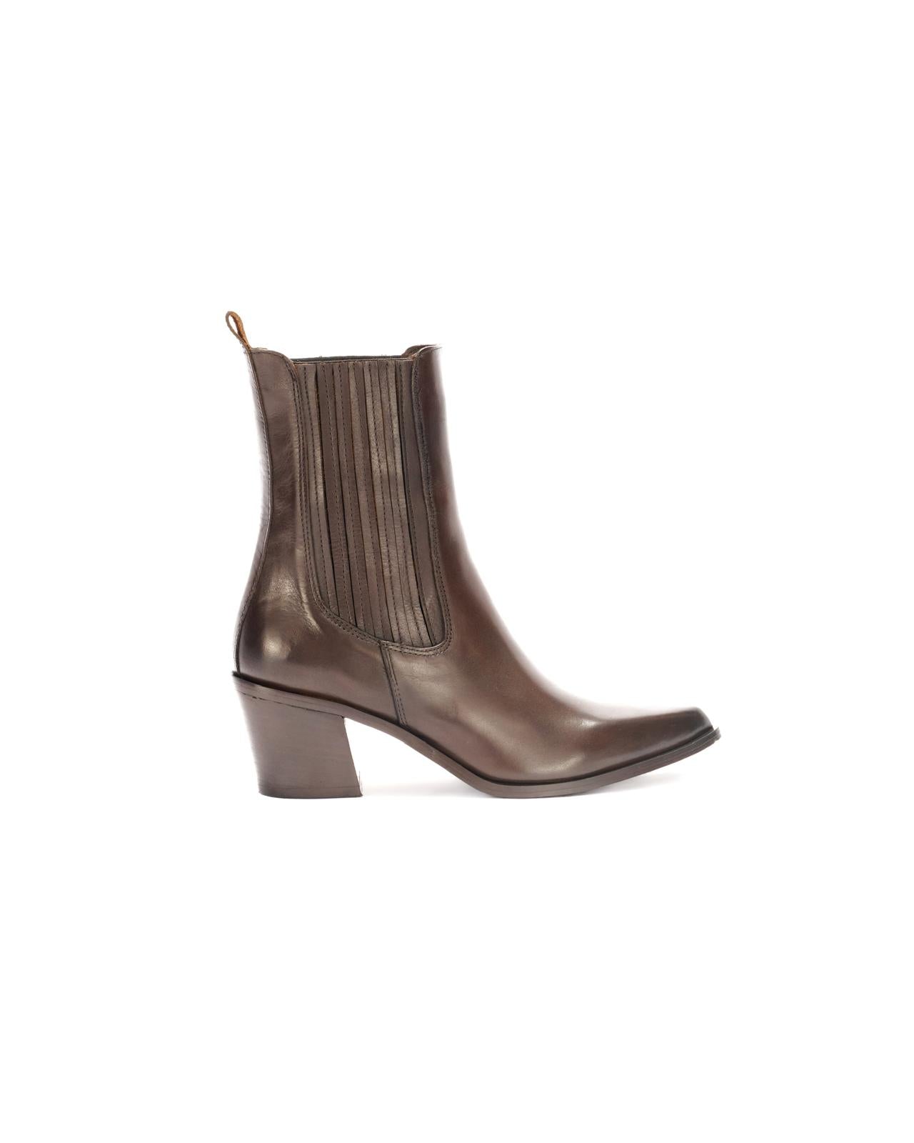 Texan boots in leather