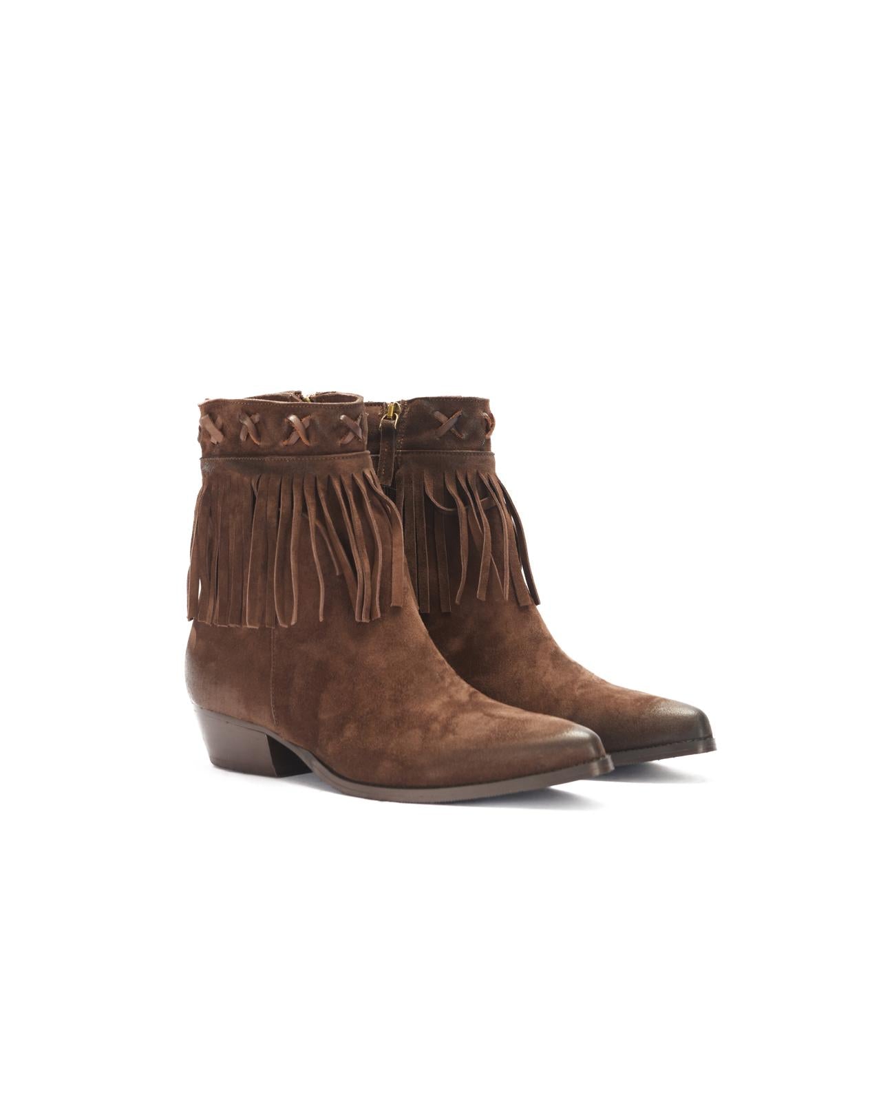 Texan boots in suede