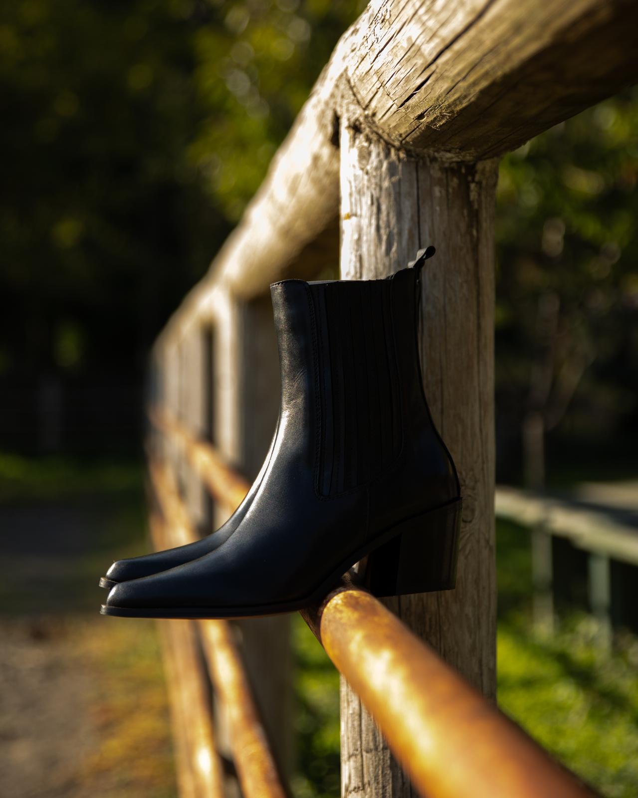 Texan boots in leather