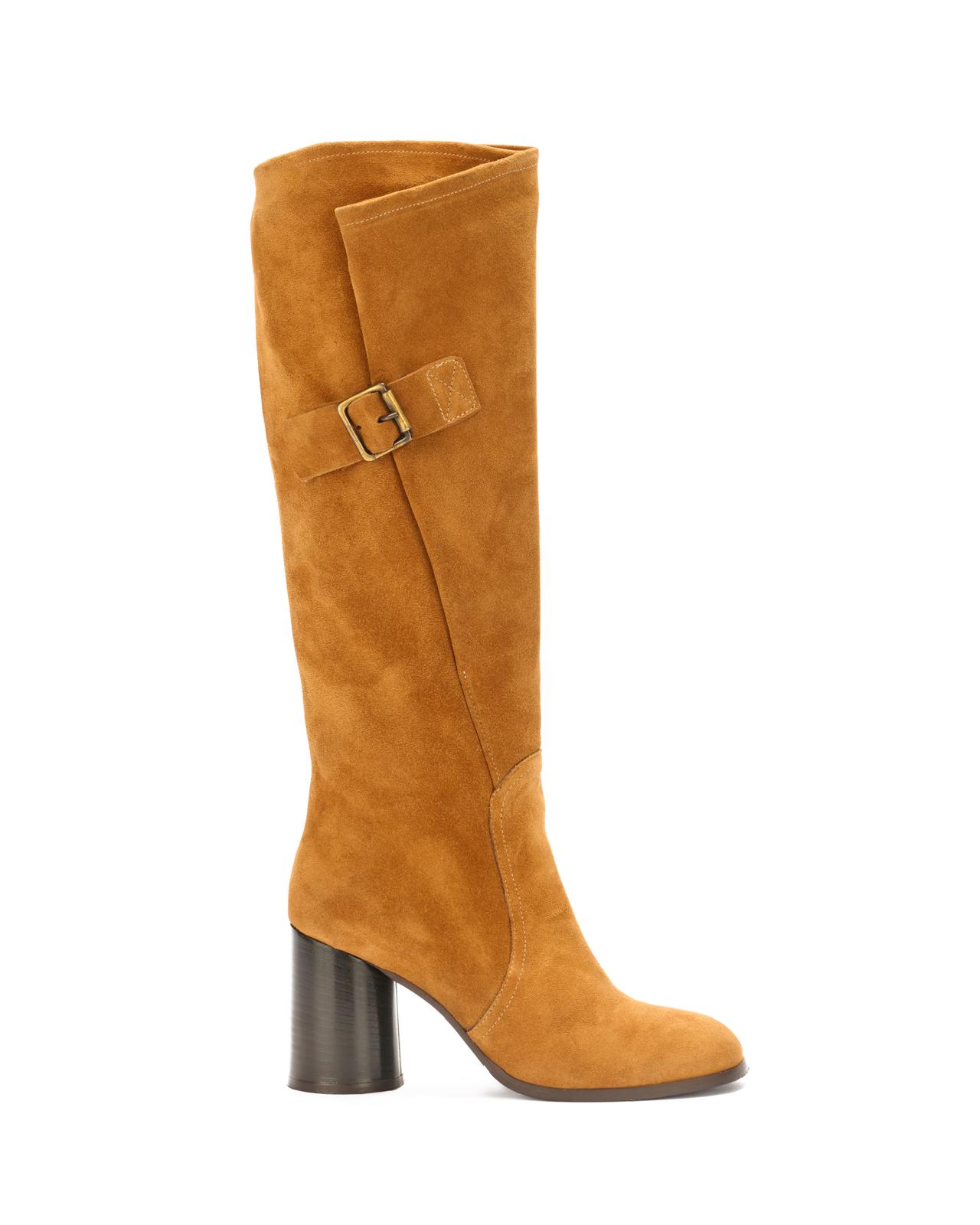 Suede boots