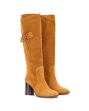 Suede boots