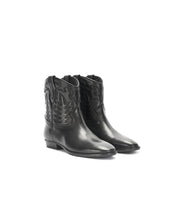 Texan boots in leather
