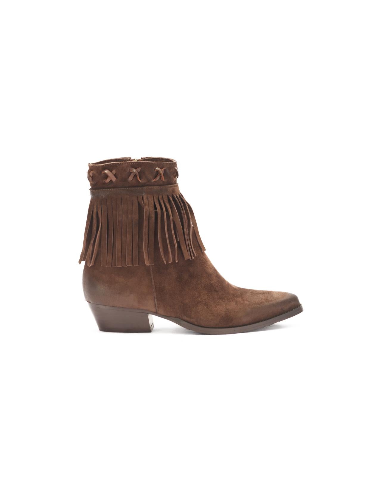 Texan boots in suede